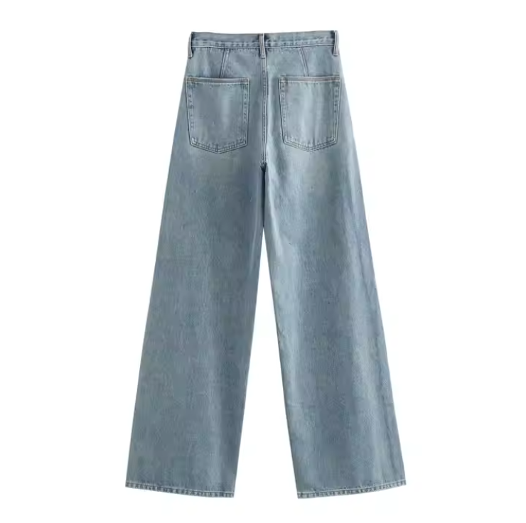 بنطلون جينز عريض