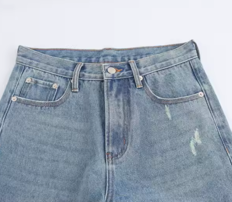 بنطلون جينز عريض