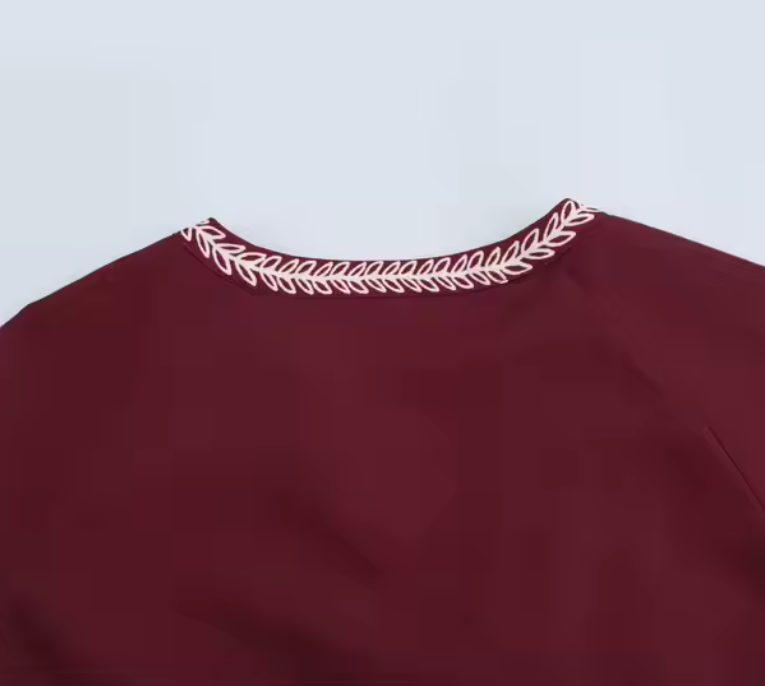 بلوزة صيفية لون برغندي