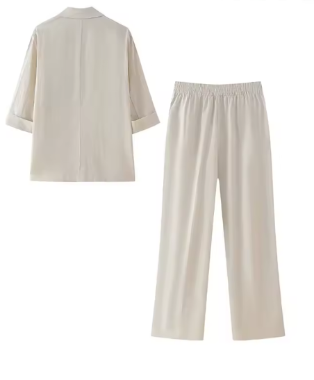 طقم قطعتين اوف وايت قميص وبنطلون