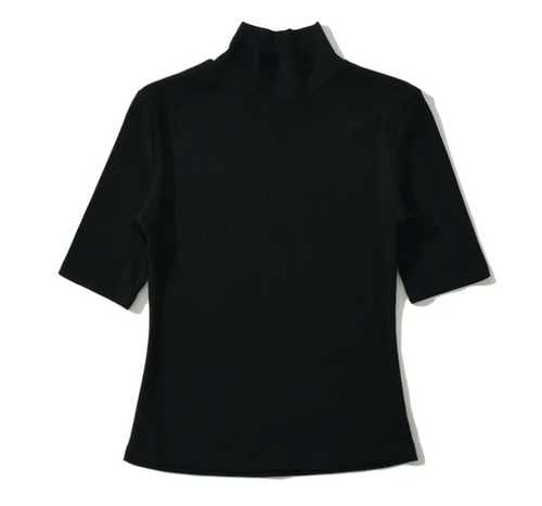 بلوز قد الجسم خفيفة تحت الملابس