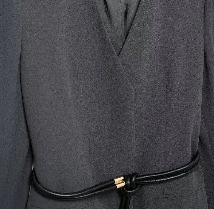 طقم رمادي غامق قطعتين جدا ثقيل ومميز