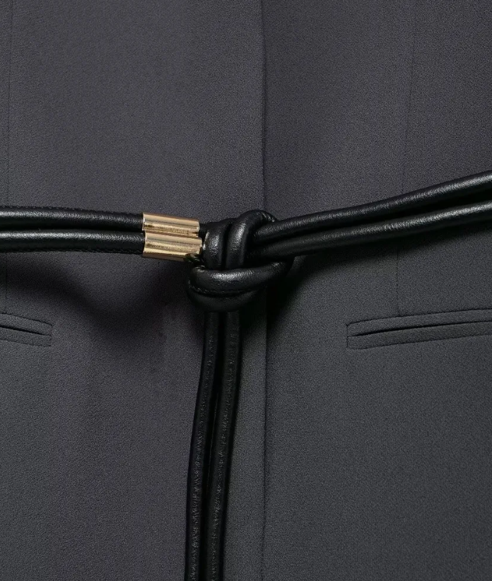 طقم رمادي غامق قطعتين جدا ثقيل ومميز