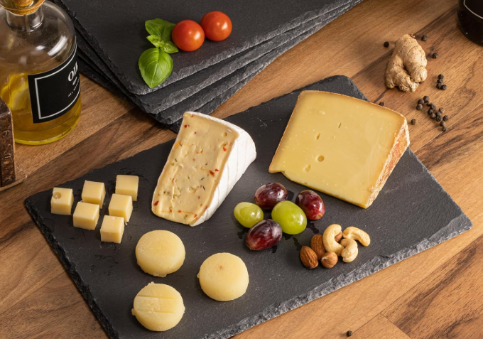 ألواح تقديم طعام حجر أسود طبيعي صحي متوفر بعدة أشكال وأحجام