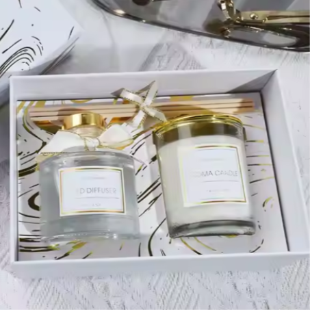 بكج روائح اروما شانيل شمعة عطرية + معطر زيتي عيدان