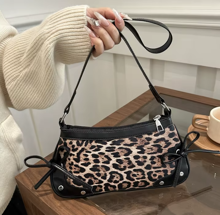 حقيبة مميزة (تايجر ,برغندي)