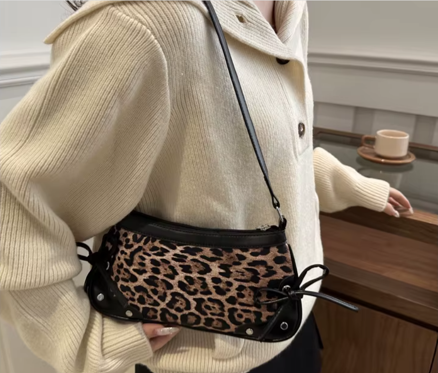 حقيبة مميزة (تايجر ,برغندي)