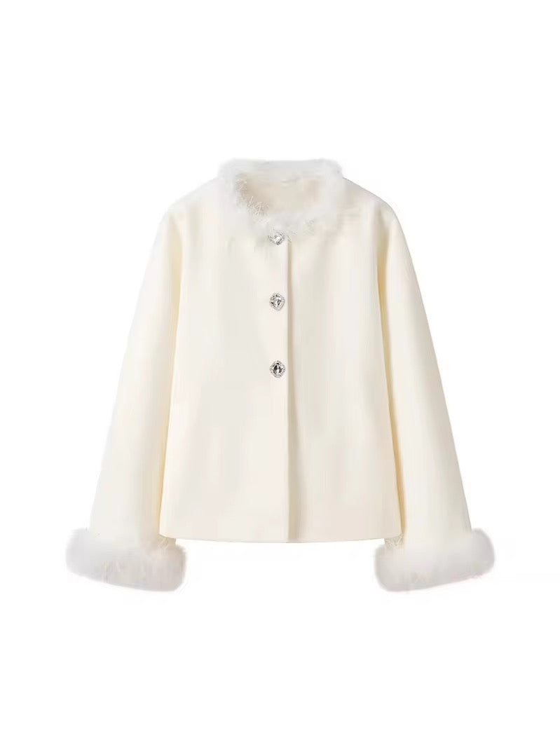 معطف شتوي أنثوي بحواف فرو