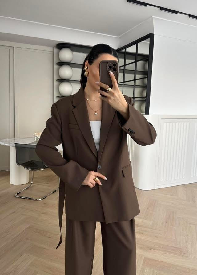 Set بليزر وبنطلون كاجوال